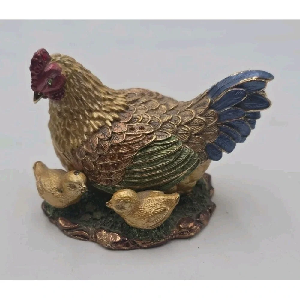 Leonardo Collection Secret Delights Mother Hen With Chicks Trinket box